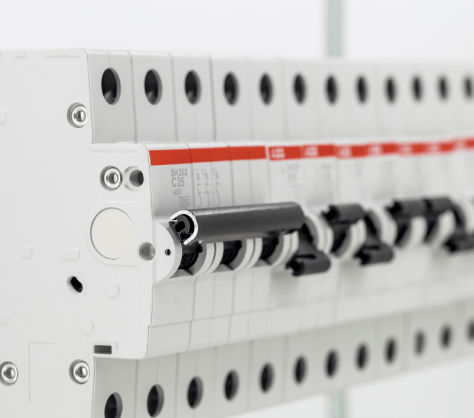 Électricité industrielle à Moliets pour mise en sécurité avec disjoncteurs électriques